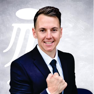 Hennie van Niekerk, Agent